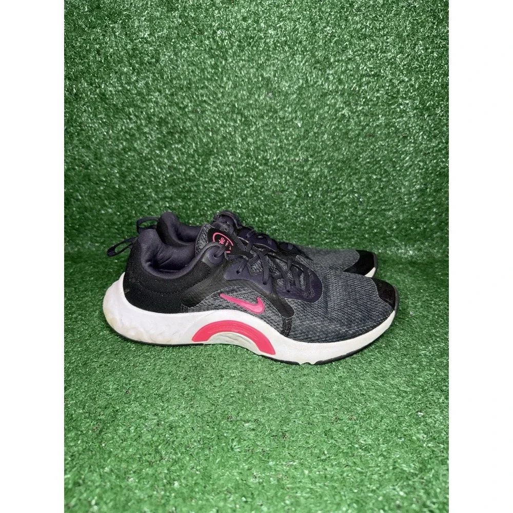 Nike Renew In-Season TR‎ 11 Women Size 7.5 Black Pink Running Shoes Sneakers